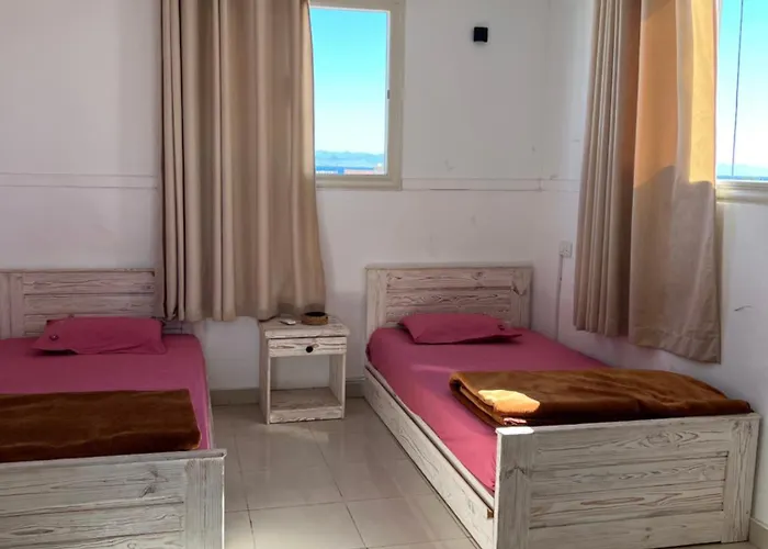 Apartman Ghadghod House